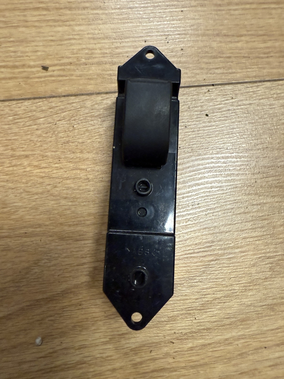 Mitsubishi Outlander 2003-08 Right Power Window Control Switch MR502239 Oem