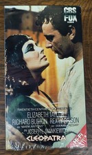 Cleopatra VHS 2-Tape Set  Pre Owned Good Condition
