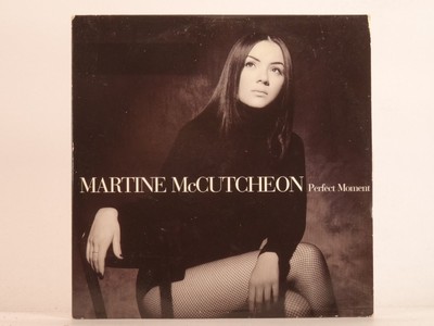 MARTINE MCCUTCHEON PERFECT MOMENT (C63) 3 Track Promo CD Single including Card S