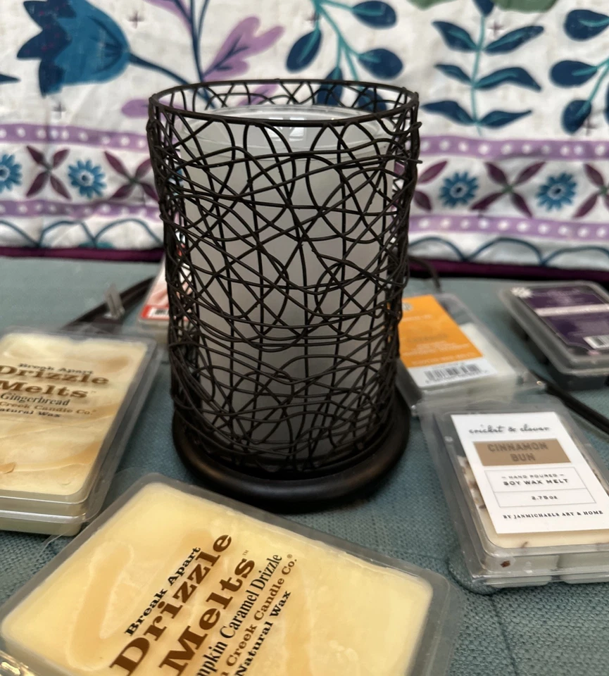 Scentsy Full Size Lamp Porta Wax Warmer W/ 35 Individual Scented Wax Cubes Foto 4 de 4