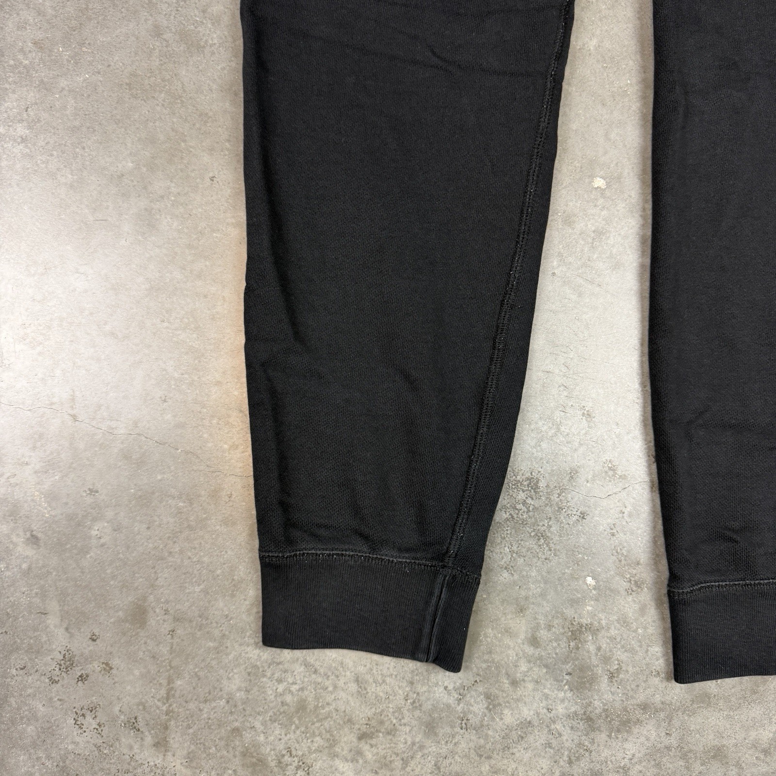 Uniqlo Sweat Pants Mens Large Black Stretch Pockets Comfort Preowned thumbnail 9