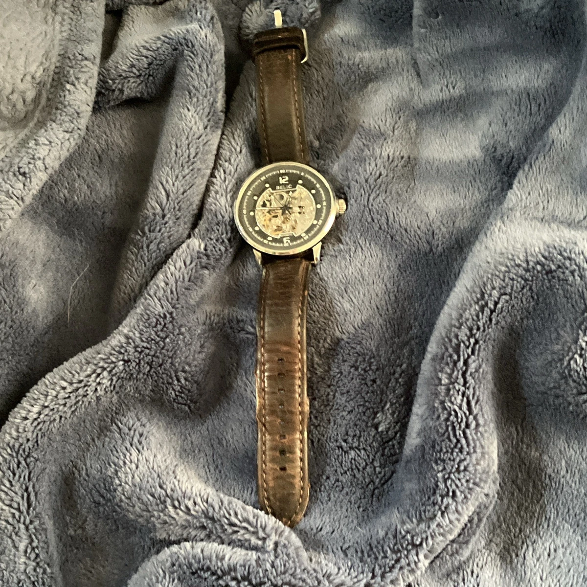 Relic Gold Automatic  Watch with Beige Printed Leather Strap needs new strap F】 Bespoke Holthinrichs Ornament On A Beige Kaufmann Strap main image 3