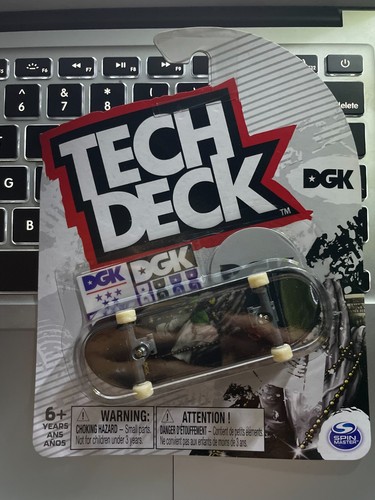 Tech Decks (Ultra Rare, Rare & Commons) - Picture 18 of 47
