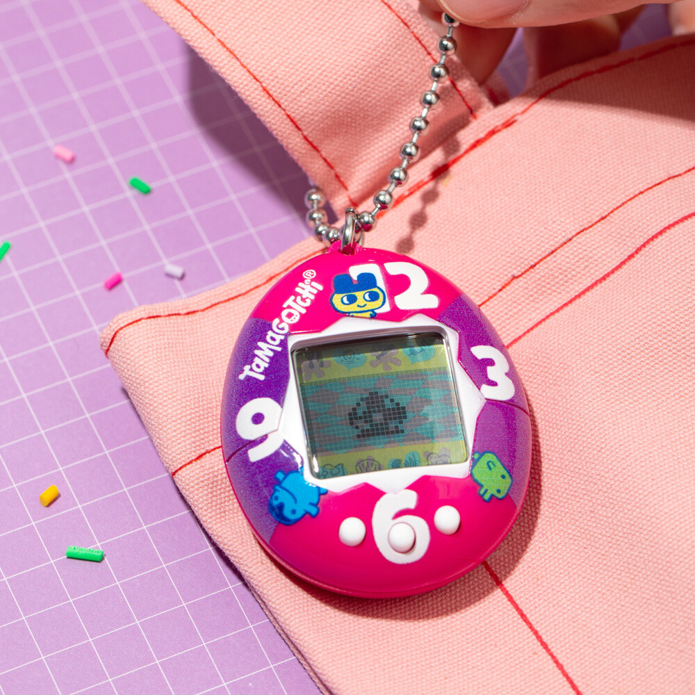 Bandai Korea Tamagotchi Original Gen 1 Purple Pink Clock Bandai Korea Tamagotchi Original Gen 1 Purple Pink Clock
