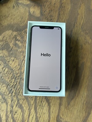 スマートフォン本体 iPhoneXS Max 256GB Silver 61uXw8SG3JL._UF894,1000_QL80_.jpg