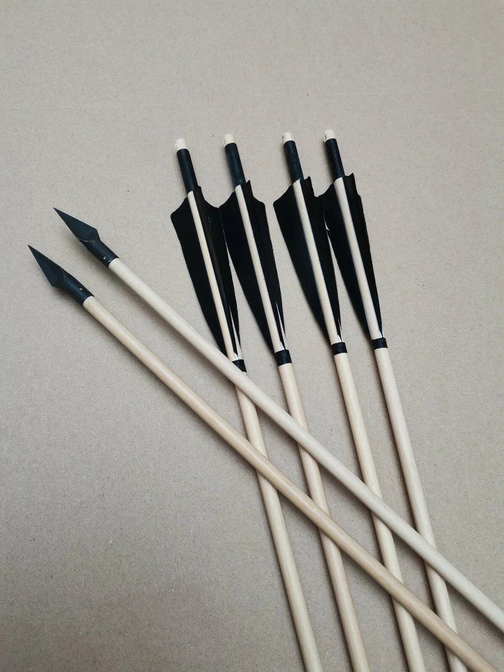 6 Pcs Handmade Traditional Wooden Arrows 33‘’ Black Feather Shaft Load Iron Tip - Image 4 of 4