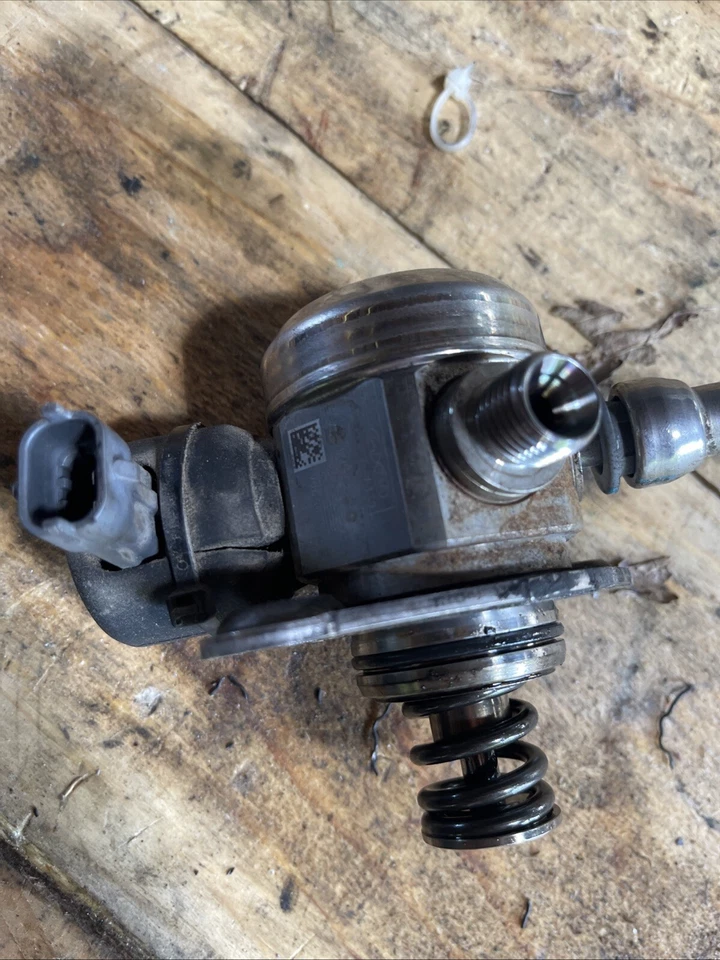 Bomba de combustible de alta presión Kia Soul/Kia Rio/Hyundai 2012-2015 35320-2B130 fabricante de equipos originales 42 k Foto 2 de 3