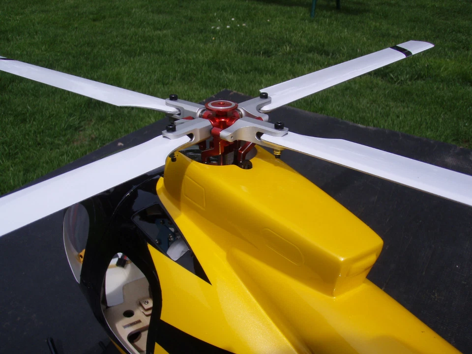 Hughes 500 / 450er Mechanik/4 Blattrotorkopf -Flugfertig- - Bild 3 von 4