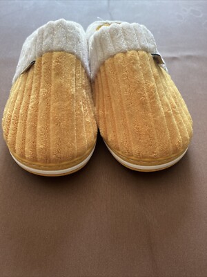 Fuzzy Yellow Slippers To Warm Your Feet In Cold Season