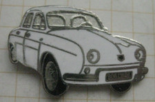 RENAULT DAUPHINE / OLDTIMER YOUNGTIMER .... älterer emaillierter Auto Pin (288e)
