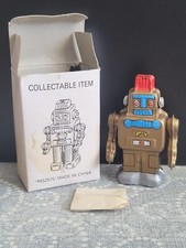 MS257C MECHANICAL ROBOT WIND UP SPACEMAN SPACE TOY WITH BOX