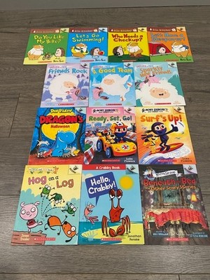 ACORN BOOKS SCHOLASTIC 13 PAPERBACK BOOKS  HELLO HEDGEHOG! UNICORN & YETI,  MOBY