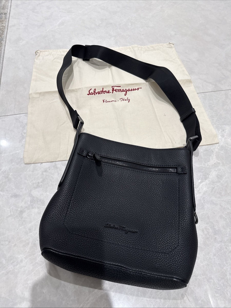 Salvatore Ferragamo Firenze Men's Leather Shoulder Bag, Black, One
