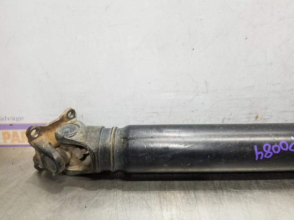 04 2004 LEXUS LX470 4.7L AWD REAR DRIVE SHAFT AUTOMATIC TRANSMISSION Foto 2 de 4