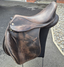 Monarch Horse Saddle 18"