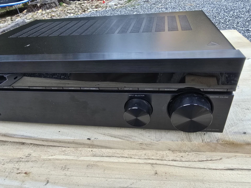 SONY STR-DH750 7.2 CHANNEL FULL 4K HD A/V AUDIO VIDEO RECEIVER No Remote  - Image 3 of 4