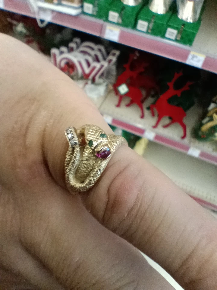 Diamantes artesanales ThisSnake Will Take Your Breath Away oro esmeralda zafiro Foto 2 de 4