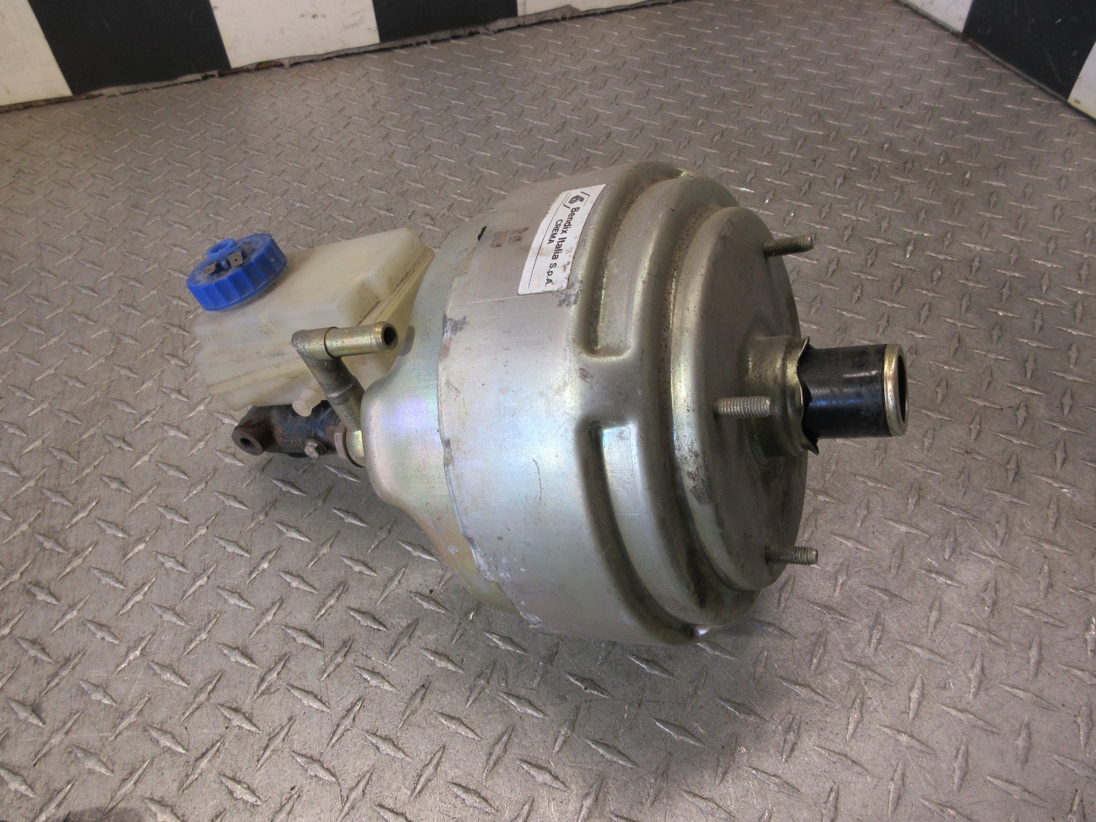 Ferrari 308 GTB Brake master cylinder