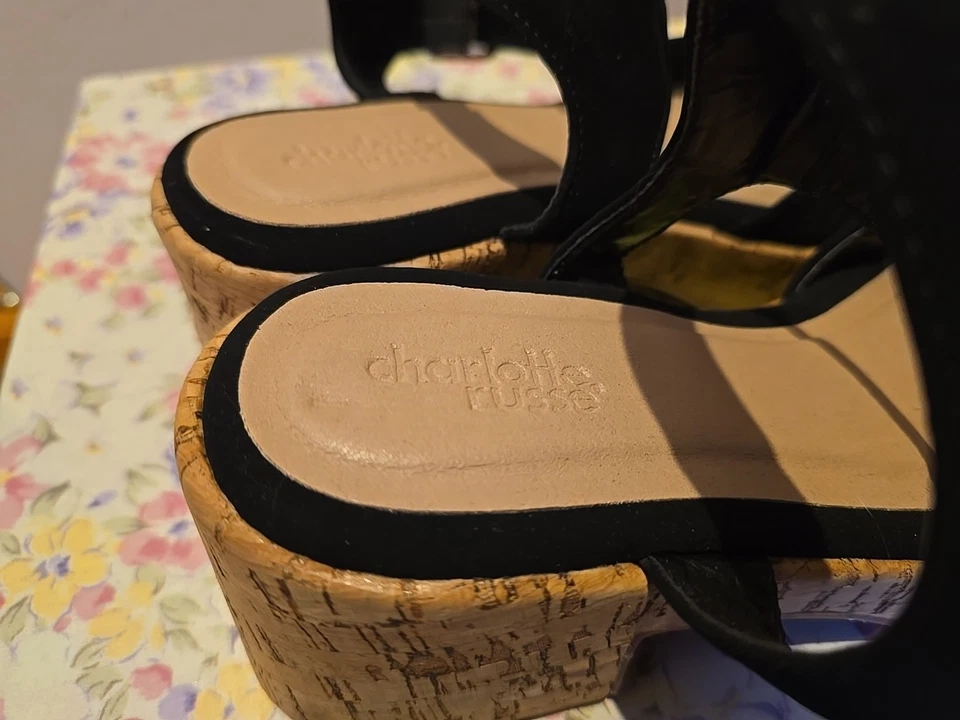 Cuñas/tacones Charlotte Russe. Cuero negro. Mujer - Talla 8 NUEVO J6 Foto 3 de 4