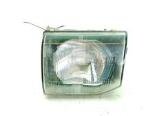 Feu avant (phare) Mitsubishi MONTERO