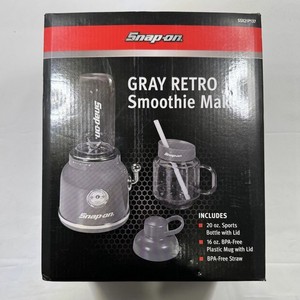 NEW SNAP ON GRAY COLLECTIBLE RETRO SMOOTHIE MAKER BLENDER