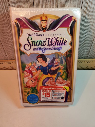 1994 RARE SNOW WHITE AND THE SEVEN DWARFS Walt Disney's Masterpiece Collection - Afbeelding 1 van 4