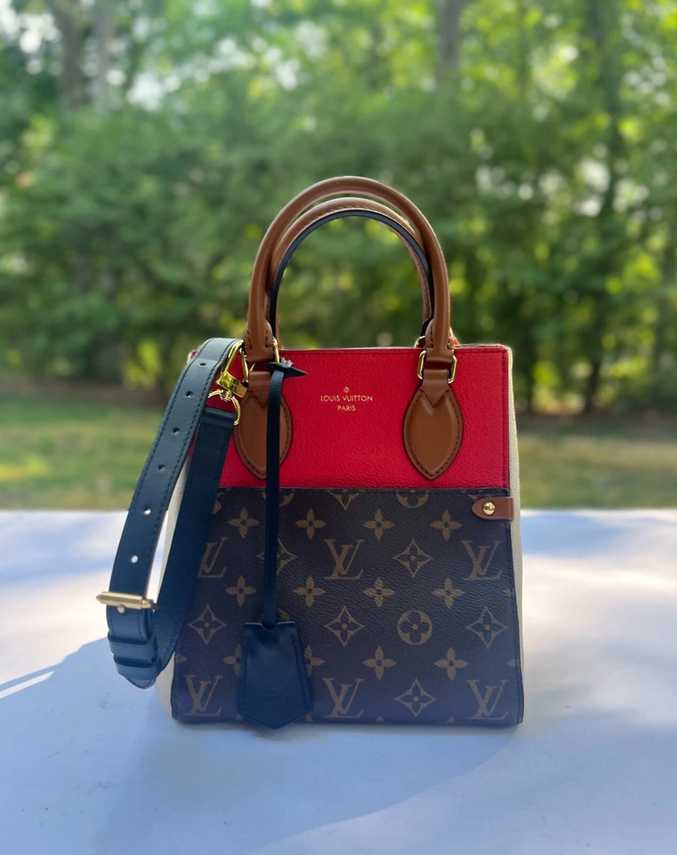 Louis Vuitton Fold Tote Monogram Canvas and Leather PM at 1stDibs  lv fold  tote pm, louis vuitton fold tote pm, louis vuitton fold tote mm