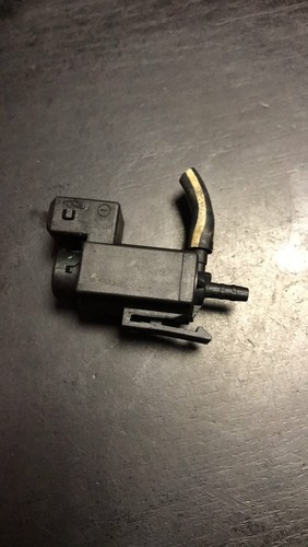 1742712 BMW 1 5 7er Original PIERBURG Elektrischer Unterdruckmagnet