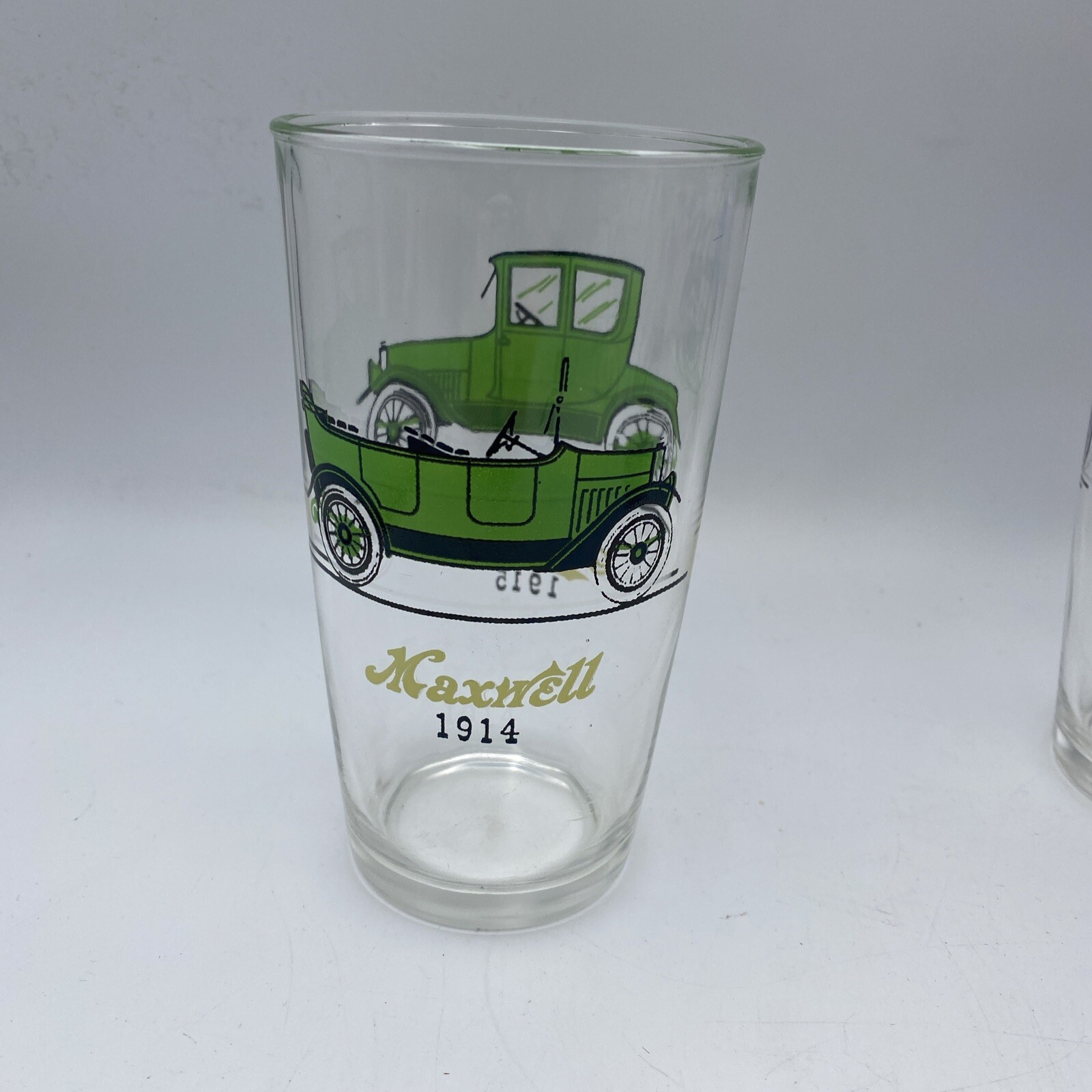 Vintage Auto Art Cocktail Shaker with 4 Tumbler Glasses, Hazel Atlas
