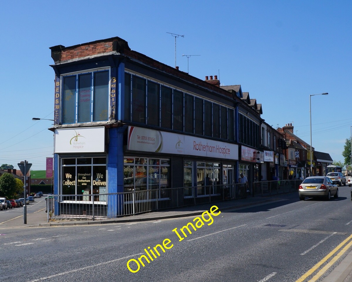 Photo 6x4 The Rotherham Hospice Shop Maltby/SK5292 On the High