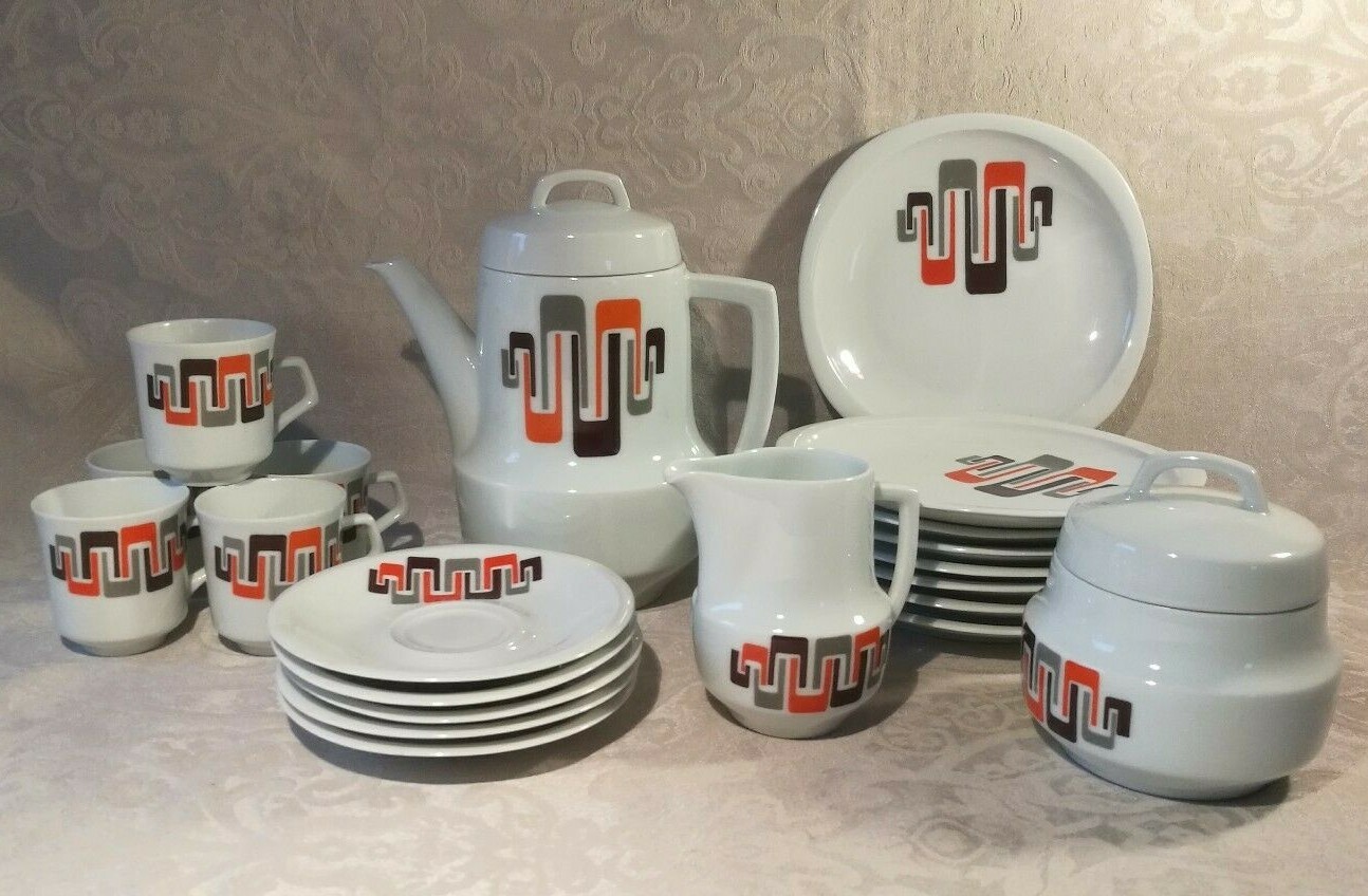 service à café vintage sixties porcelaine de Sologne service à dessert Tania, nieuwe baan