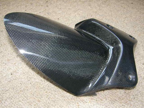 Carbon Fiber Rear Hugger Triumph Daytona 675 und Street Triple und R