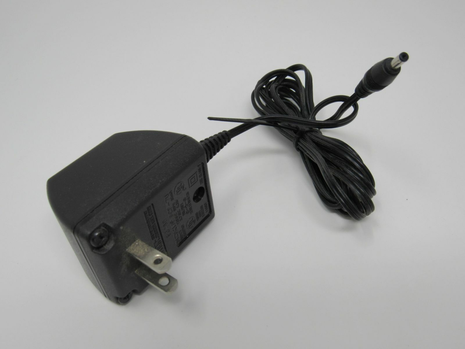 Nokia Adapter Output 3.7 VDC Genuine/OEM 60Hz 50mA 0.35A ACP-7U