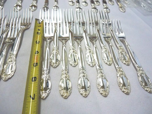 ONEIDA LTD SILVERSMITHS BALLAD COUNTRY LANE SILVERPLATE FLATWARE - Picture 4 of 16