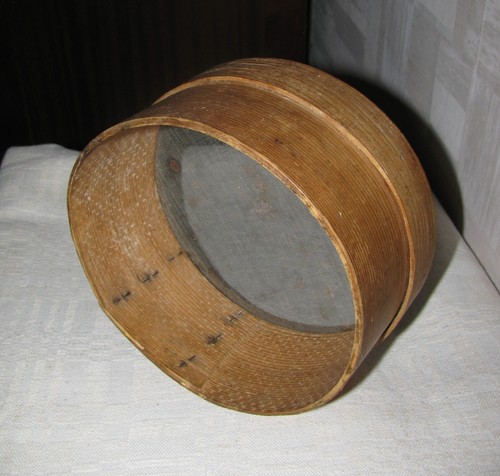 Antique vintage primitive bent wood sieve metal wire mesh Europe - Picture 4 of 12