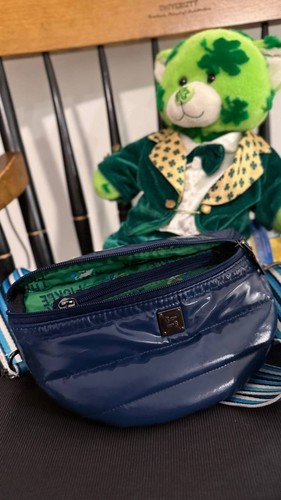 Bolso Think Royln x Vlasic Pickle | Bandolera Cinturón Acolchado | Nuevo Sin Etiquetas | RARO - Imagen 3 de 7
