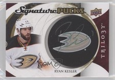 2015-16 Upper Deck Trilogy Signature Pucks Primary Logos Ryan Kesler Auto 19ed
