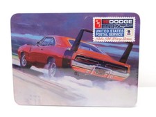 Dodge Chargeur Daytona 1969 US Timbre Série Collectors Tin Kit 1:25 AMT