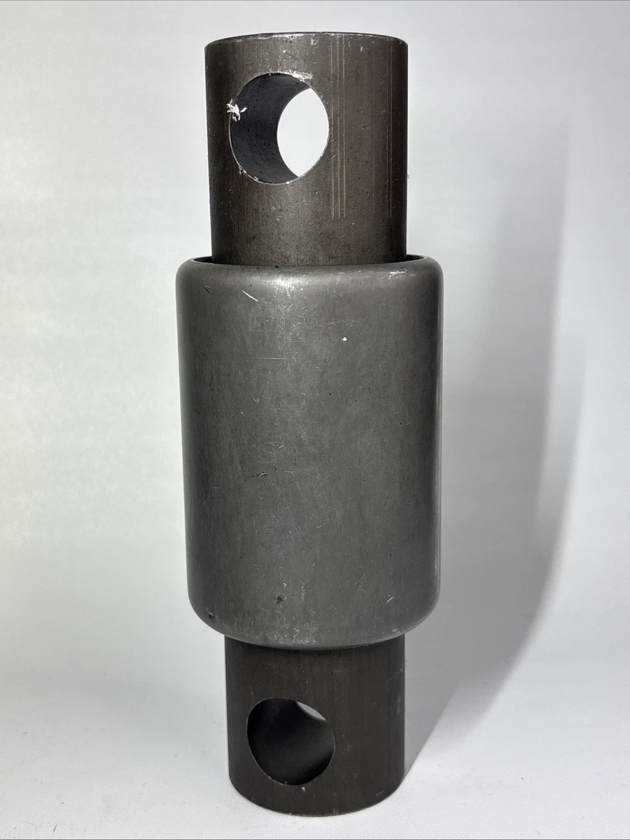 PACCAR 60383-000 D-Pin Axle Torque Rod Bushing photo 2