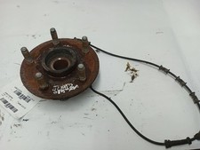 Front Hub From 2004 Dodge Ram 1500 11860090