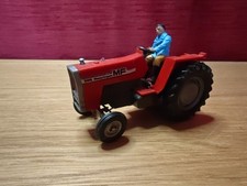 Vintage Britain's 1975 MF Massey Ferguson 595 Tractor & Farmer Figure 1:32