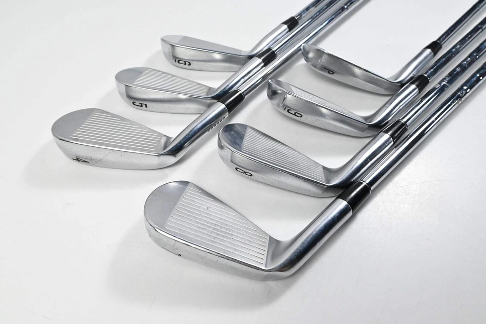 Srixon ZX7 & ZX5 MK II 2023 / Z-Forged II 2023 Combo Irons / 4-PW / X-Flex - Image 4 of 4
