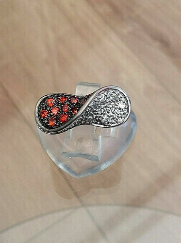 Orecchini A Clip Bano Di Bello London | Argento Placcato Con Zirconi Neri | 4,7 Cm Con Cuscinetti In Gomma | Per Orecchie Non Forate