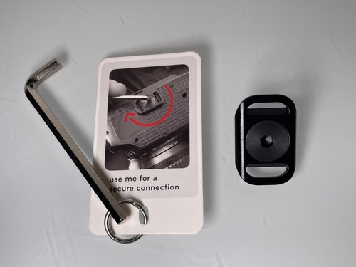 Peak Design Anchor Mount for Camera Straps Black with L shape hex key wrench - Picture 2 of 3