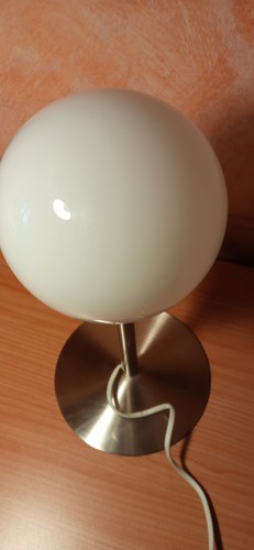 Lampada da tavolo con diffusore a sfera - Foto 6 di 6