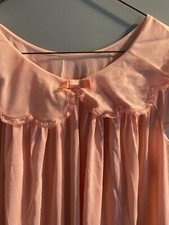 Women  s Small Vintage Nightgown Cottagecore Shadowline Short Nylon Pink Lace