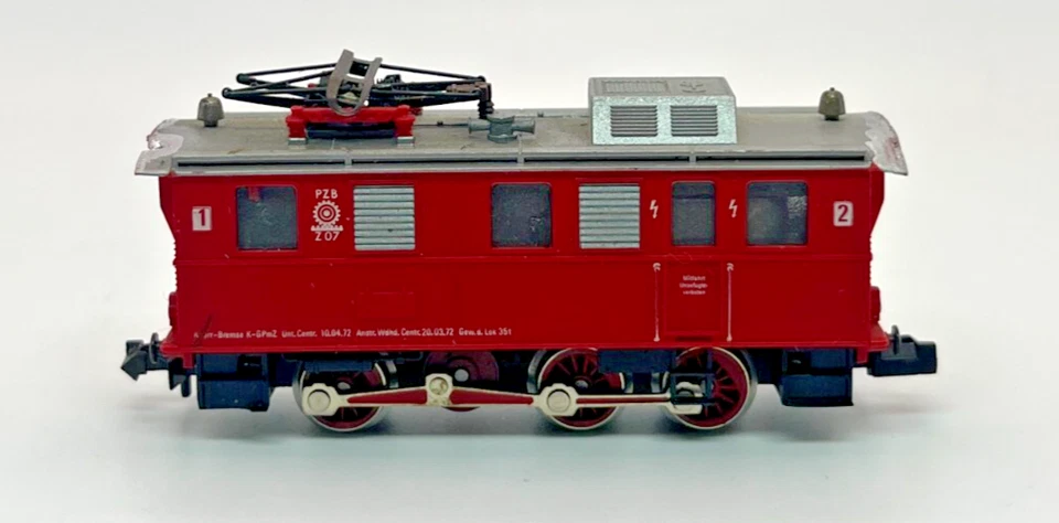 Locomotora de limpieza de vías roja Fleischmann 7307 escala N caja original Foto 2 de 4