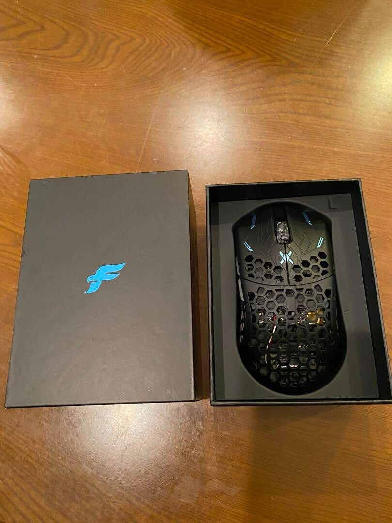 Finalmouse UltralightX Phantom lion (L) Wireless w/ box Used from