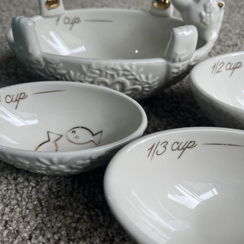 Anthropologie Polar Bear Nesting Measuring Cups Ceramic 4pc Set Cream and Gold - Picture 4 of 6