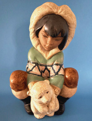 Lladro 2232 ''Poor Little Bear'' Eskimo/Inuit w Polar Bear Cub GRES - MWOB, RV$315